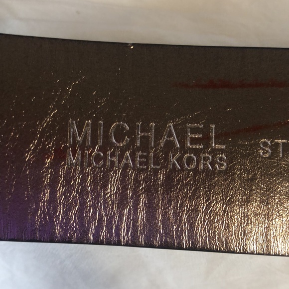 MICHAEL KORS black and gray signature women’s belt. Size M. Silver MK buckle. - Picture 4 of 13